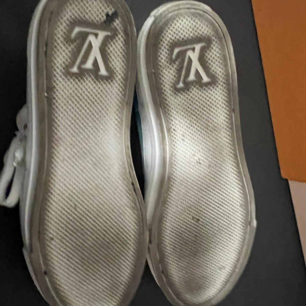 Louis Vuitton White and Teal monogram mesh and leather stellar lace up sneakers - Picture 4 of 5
